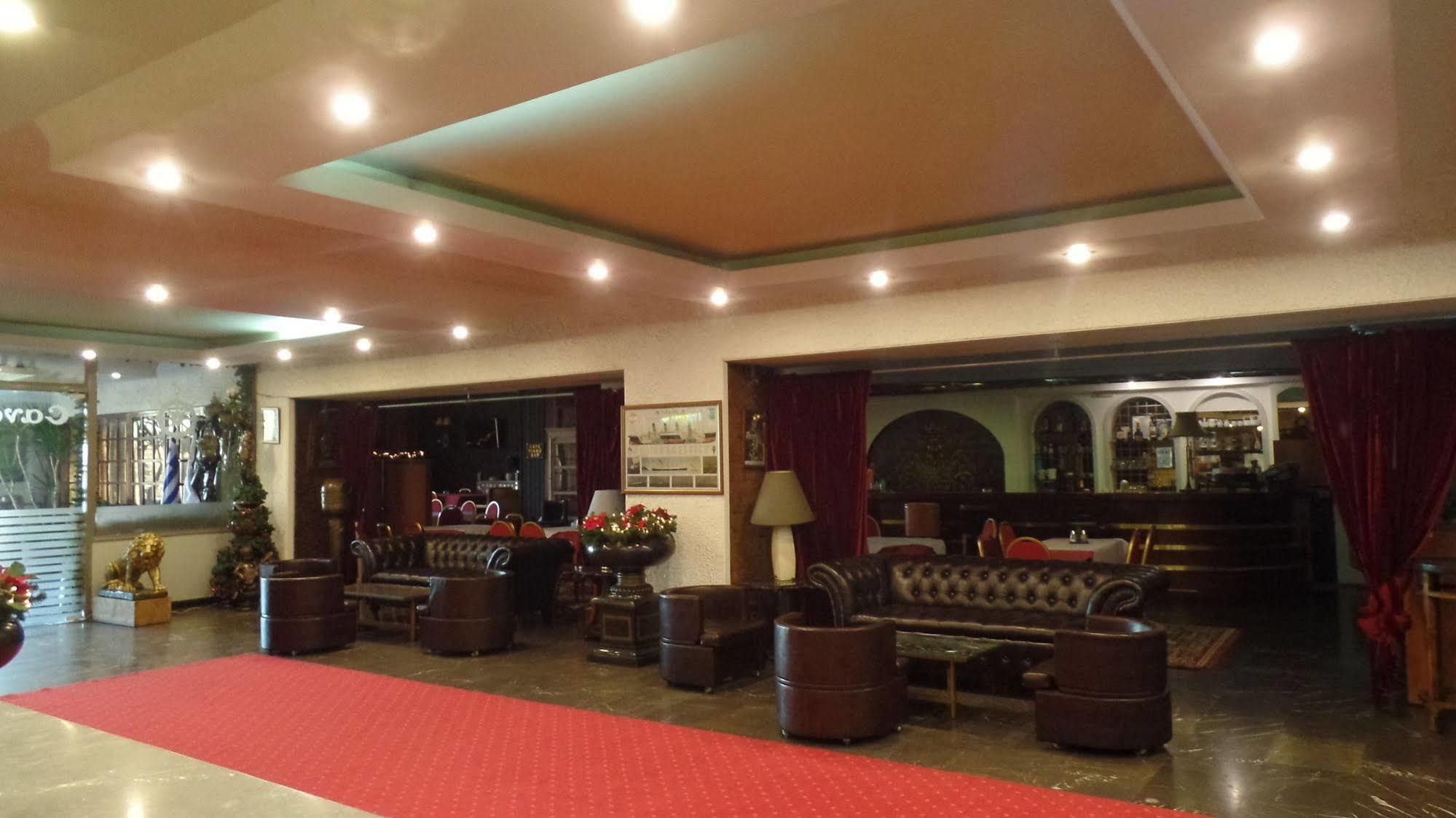 Hotel Cavo D' Oro Pireo Esterno foto